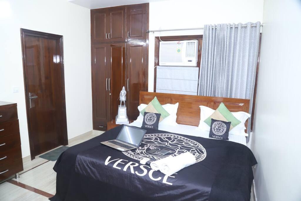 Divine India Service Apartment 3Bhk,B57 Sarita Vihar,Apollo 뉴델리 외부 사진