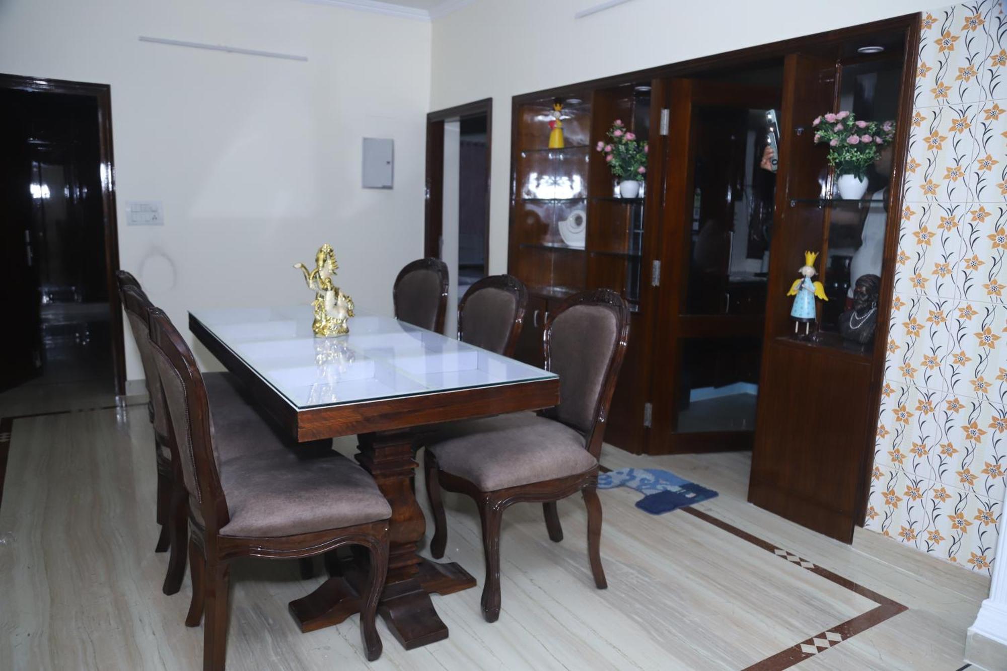 Divine India Service Apartment 3Bhk,B57 Sarita Vihar,Apollo 뉴델리 외부 사진