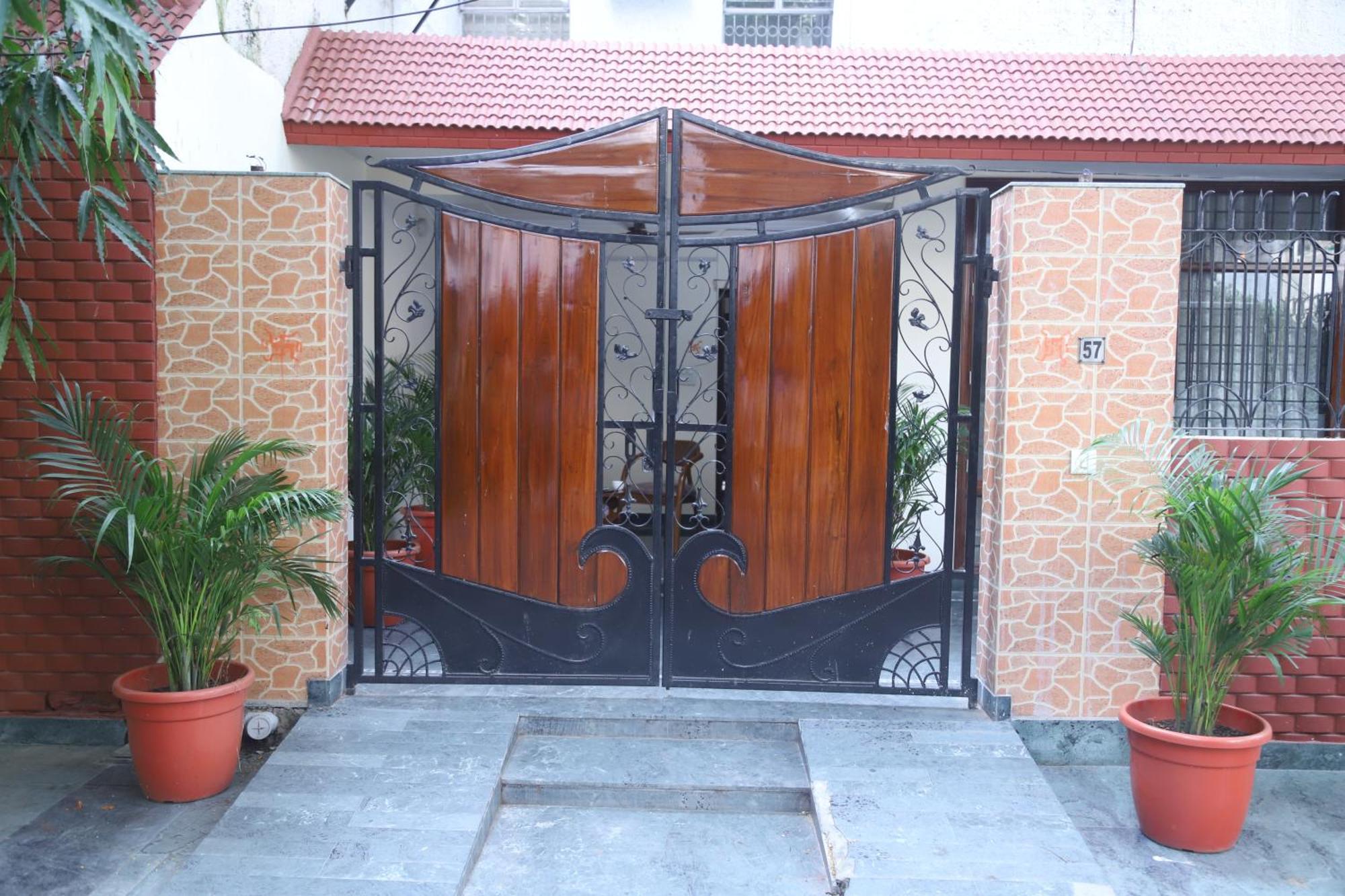 Divine India Service Apartment 3Bhk,B57 Sarita Vihar,Apollo 뉴델리 외부 사진