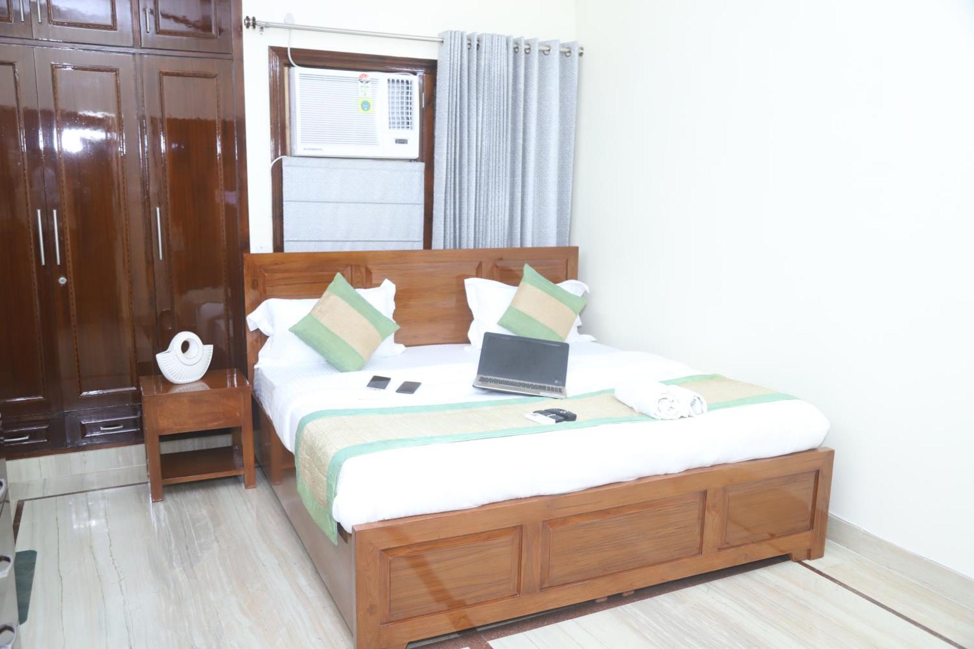 Divine India Service Apartment 3Bhk,B57 Sarita Vihar,Apollo 뉴델리 외부 사진