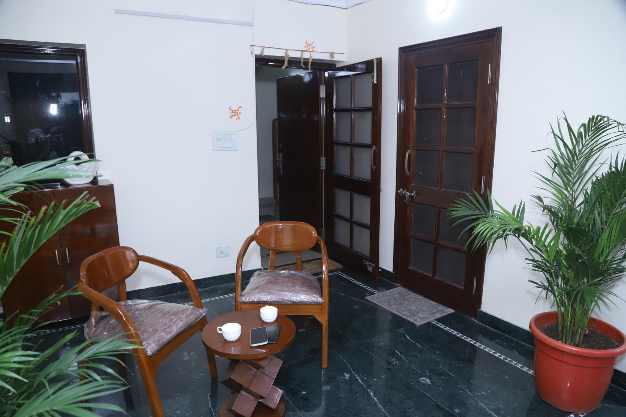 Divine India Service Apartment 3Bhk,B57 Sarita Vihar,Apollo 뉴델리 외부 사진